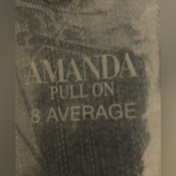 Women's Gloria Vanderbilt Amanda Pull-On Jeans Size 8 New with tags. - Picture 4 of 5